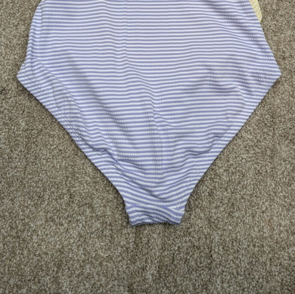 Kona Sol wrap style suit - Picture 5 of 6